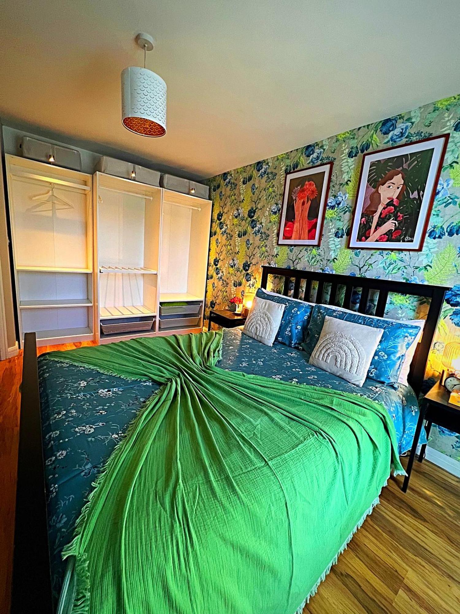 Latitude Chinatown Central Apartment برمنغهام المظهر الخارجي الصورة